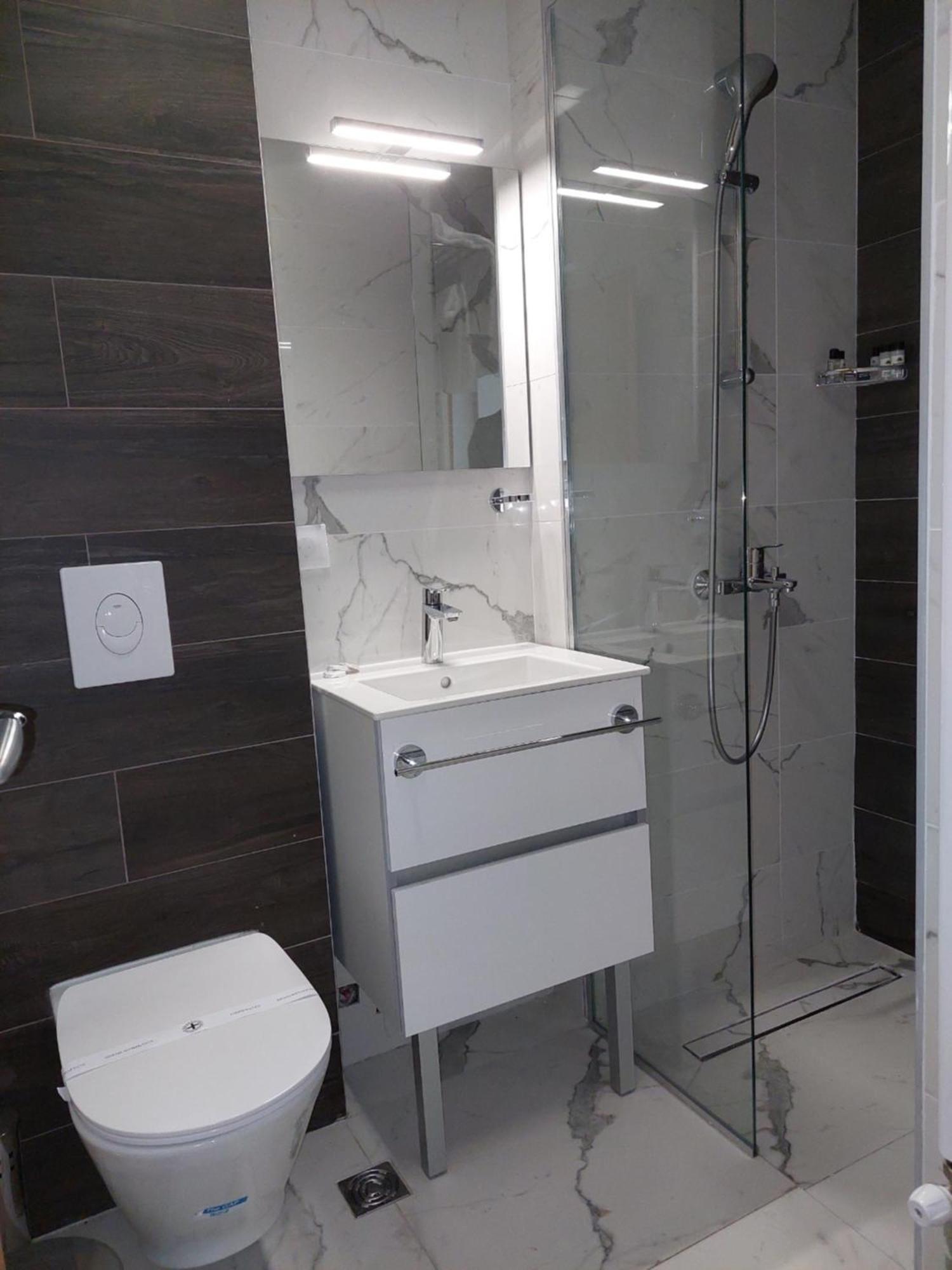 Hotel Makpetrol Struga Luaran gambar