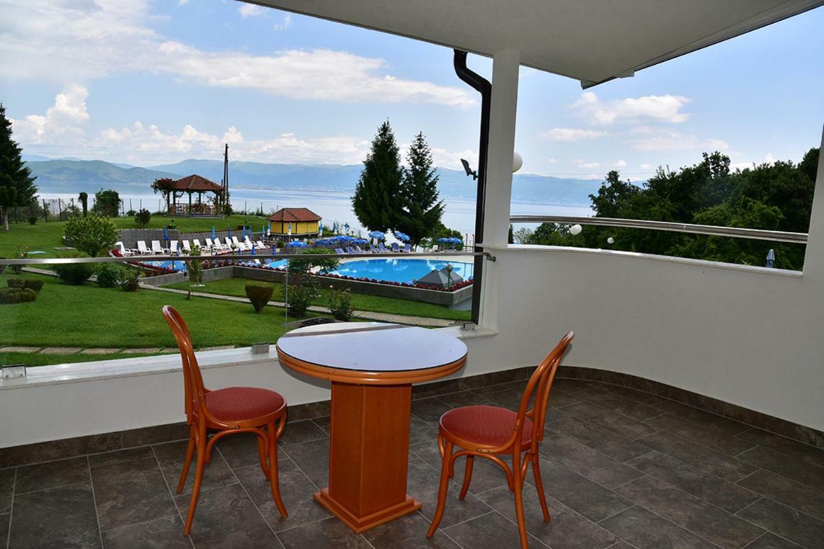 Hotel Makpetrol Struga Luaran gambar
